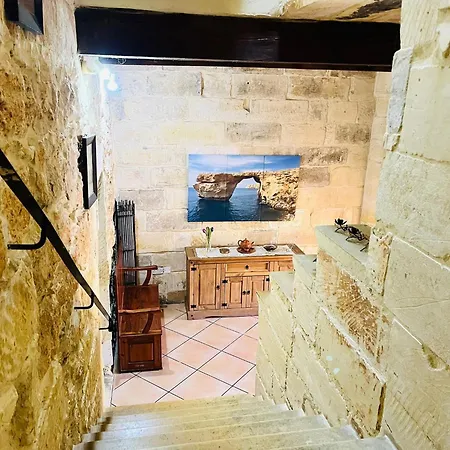Сasa de vacaciones 4 Bedroom With Private Pool In Gozo *