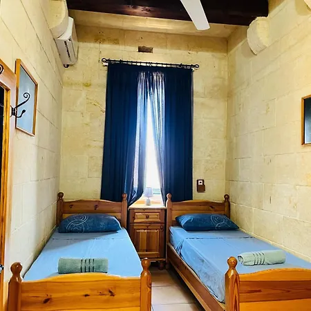 4 Bedroom With Private Pool In Gozo *