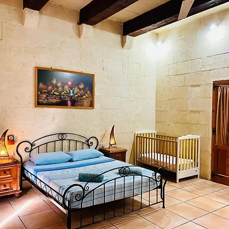 4 Bedroom With Private Pool In Gozo