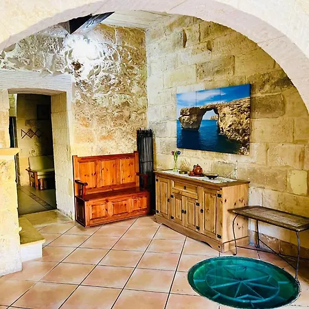 4 Bedroom With Private Pool In Gozo