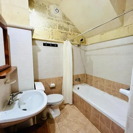 4 Bedroom With Private Pool In Gozo Xaghra