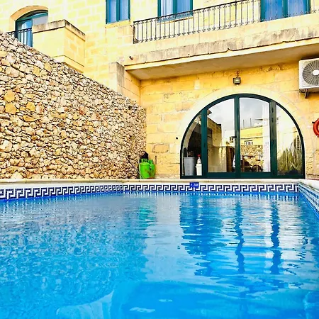 4 Bedroom With Private Pool In Gozo 度假居 *