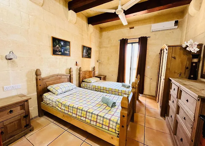 4 Bedroom With Private Pool In Gozo Casa vacanze Xagħra