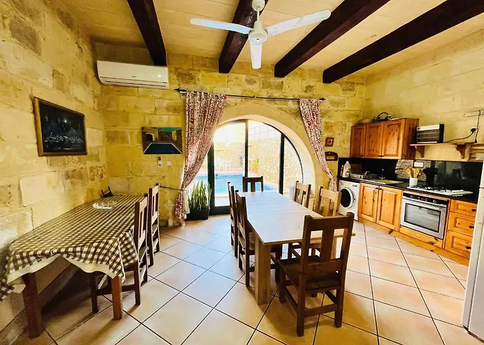 4 Bedroom With Private Pool In Gozo Casa vacanze