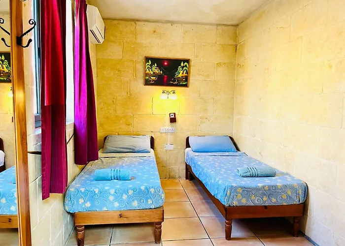 Casa vacanze 4 Bedroom With Private Pool In Gozo