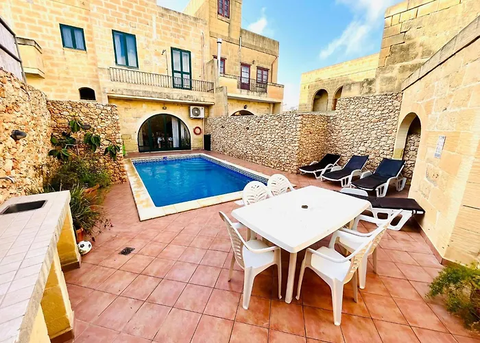 4 Bedroom With Private Pool In Gozo Casa vacanze Xagħra